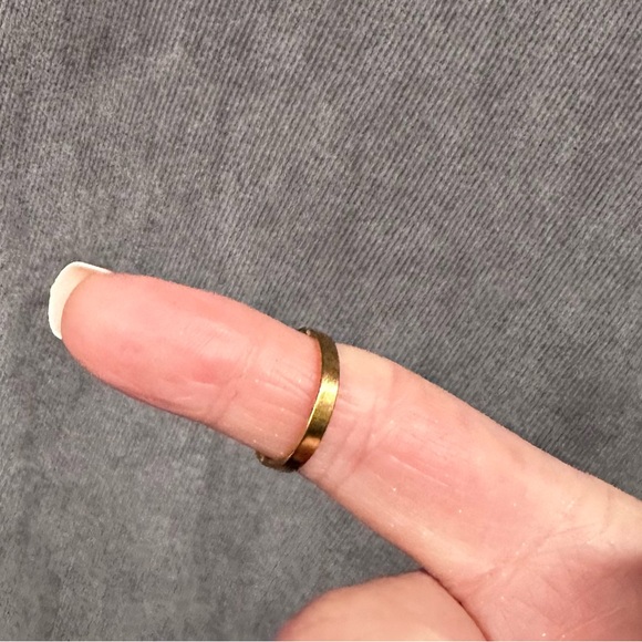 Vintage Avon ring big stone gold tone - Picture 6 of 6